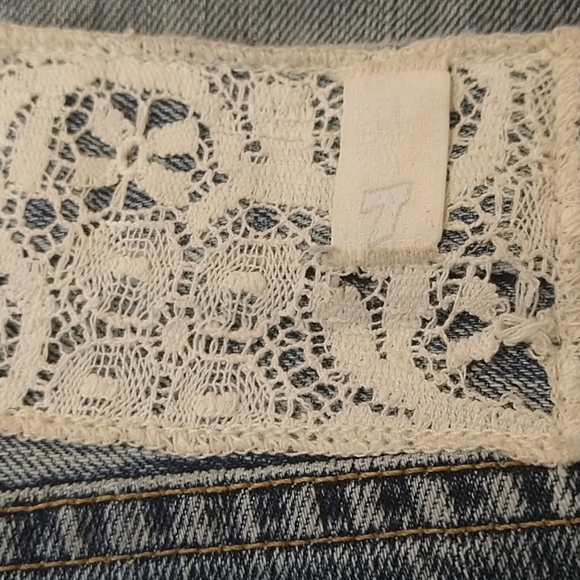 Seven for all mankind jean shorts size 27 - Picture 4 of 7